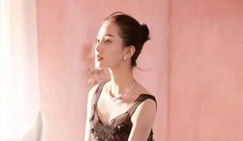 女明星爆料最新绯闻视频,女明星亲述神秘绯闻,视频曝光引发热议 第2张 女明星爆料最新绯闻视频,女明星亲述神秘绯闻,视频曝光引发热议 第2张