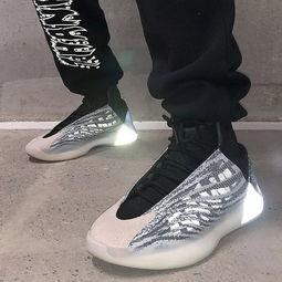 篮球鞋最近新款爆料视频,揭秘近期热门新款爆料视频 第1张 篮球鞋最近新款爆料视频,揭秘近期热门新款爆料视频 第1张