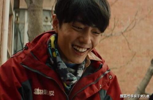 肖战外卖小哥爆料视频,揭秘明星日常幕后生活